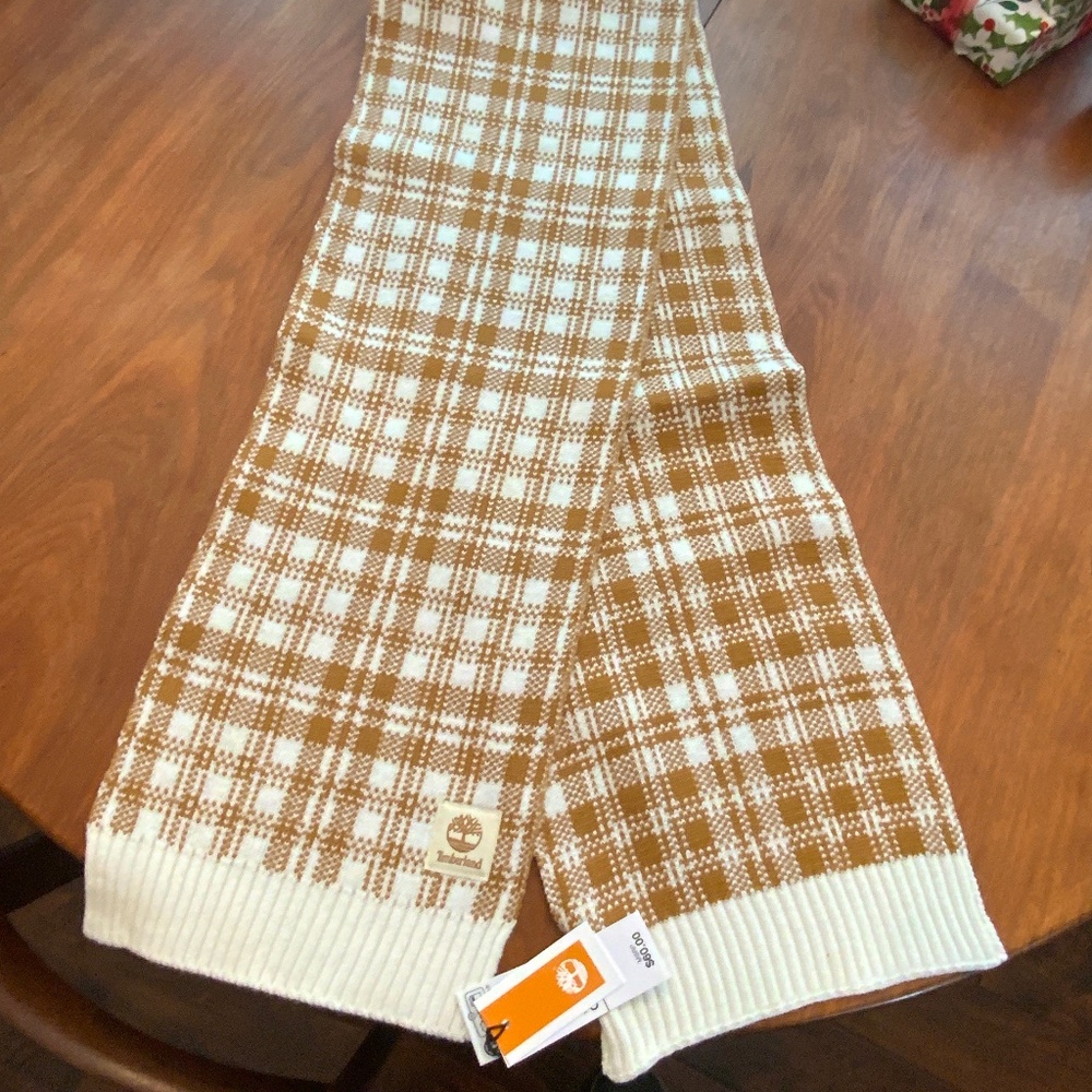 Timberline neck scarf - never worn